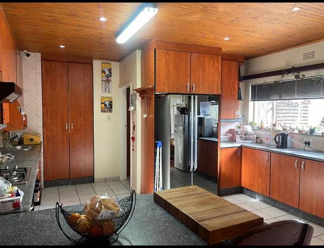 4 BEDROOM HOUSE FOR SALE IN VANDERBIJLPARK SE 2